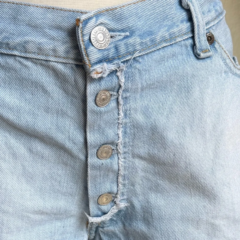 Vintage Levi’s Button-Fly Denim‎ Shorts Light Wash Y2K Cutoffs all-cotton 13 jr